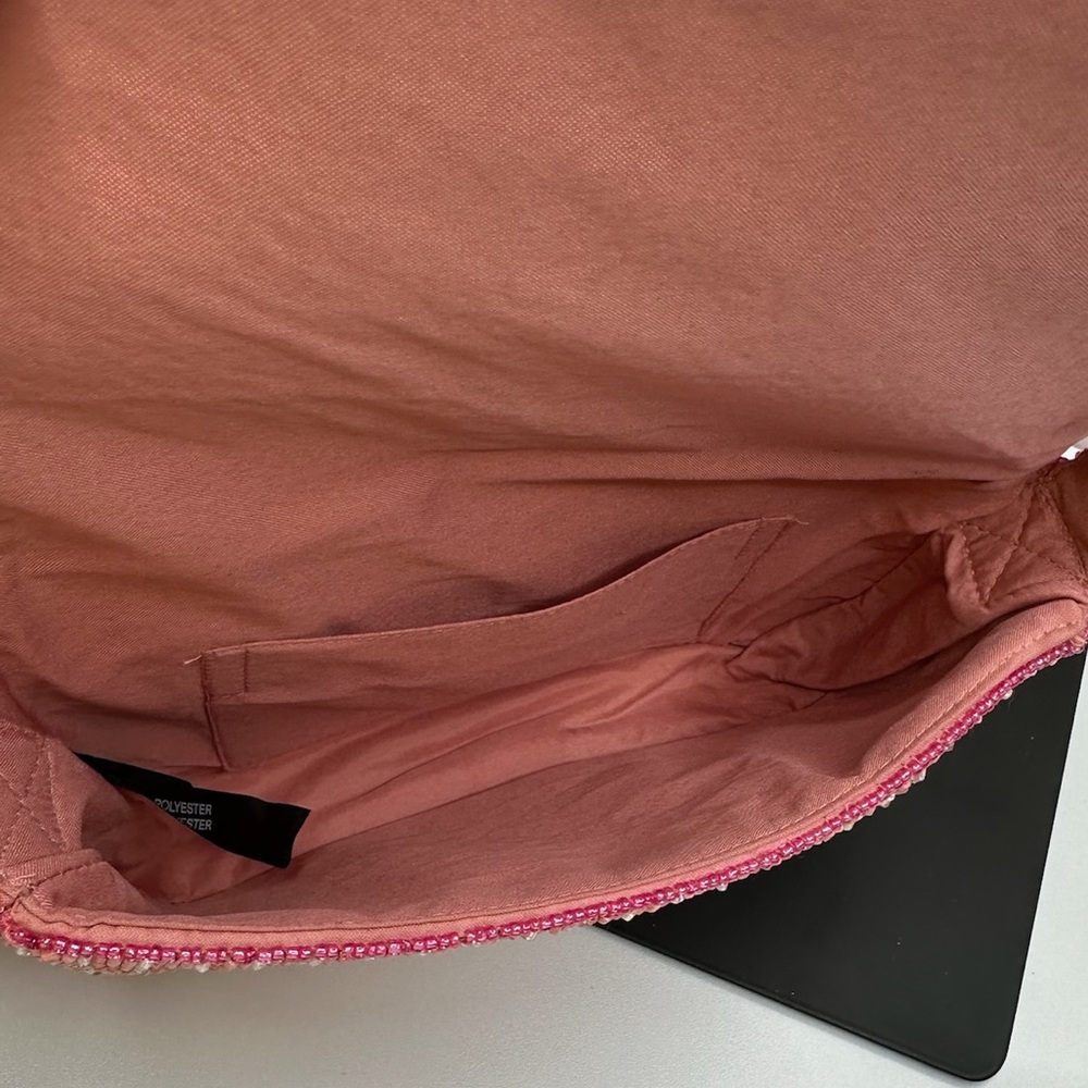 Charming Pink Beaded Shoulder Bag - Picture 14 of 14
